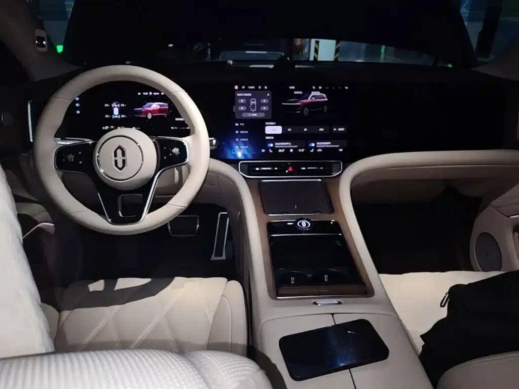 Wenjie M9 2025 Ultra Extended Range Edition (52kWh, 5-seater, 192-line LiDAR) — миниатюра 16