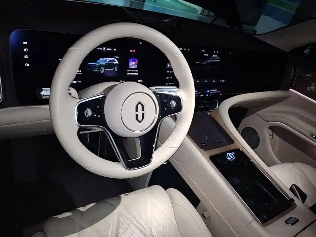Wenjie M9 2025 Pure Electric Ultra Edition (100kWh, 6-seater, 192-line LiDAR) — миниатюра 16