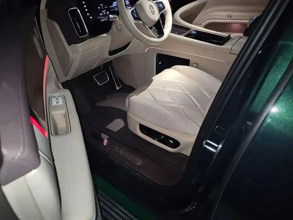 Wenjie M9 2025 Pure Electric Ultra Edition (100kWh, 6-seater, 192-line LiDAR) — миниатюра 23