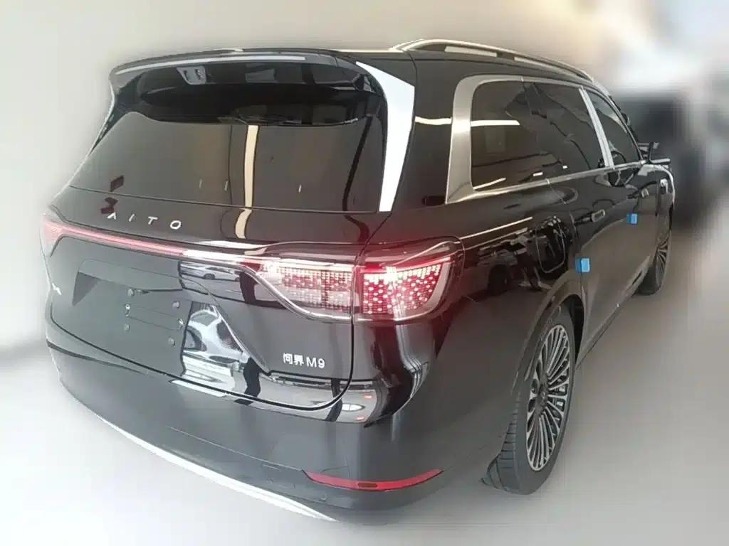 Wenjie M9 2025 Ultra Extended Range Edition (52kWh, 6-seater, 192-line LiDAR) — миниатюра 12
