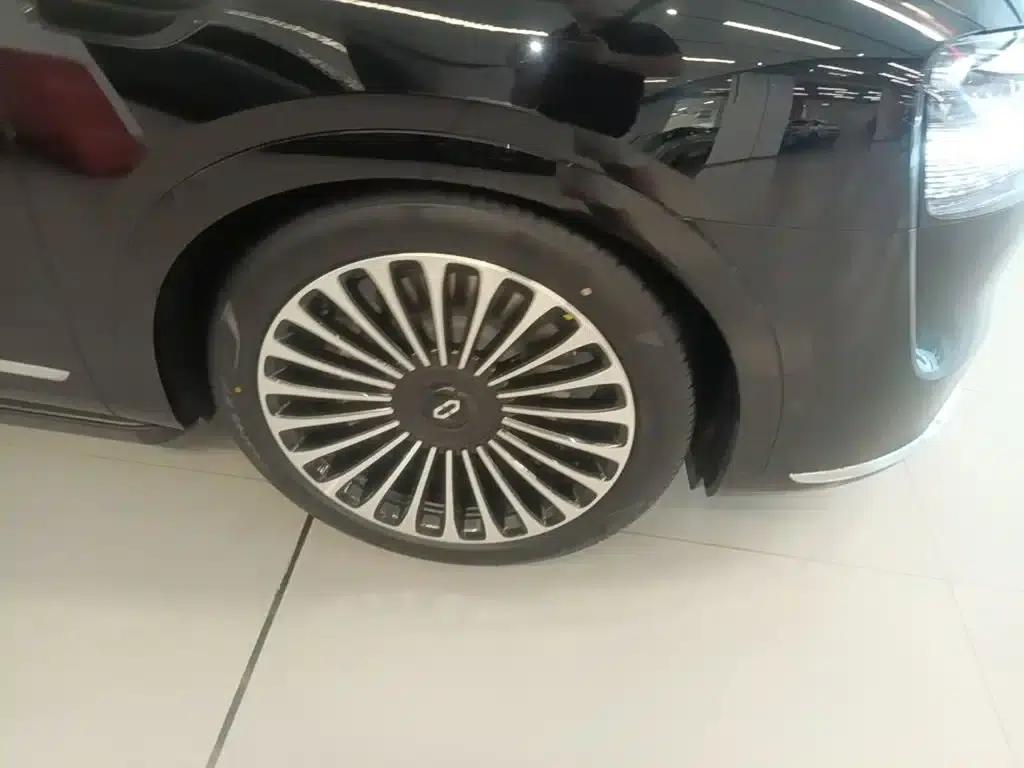 Wenjie M9 2025 Ultra Extended Range Edition (52kWh, 6-seater, 192-line LiDAR) — миниатюра 14