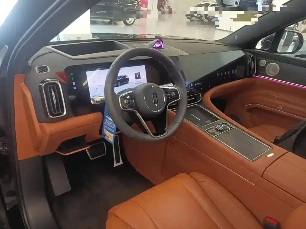 Wenjie M9 2025 Ultra Extended Range Edition (52kWh, 6-seater, 192-line LiDAR) — миниатюра 17