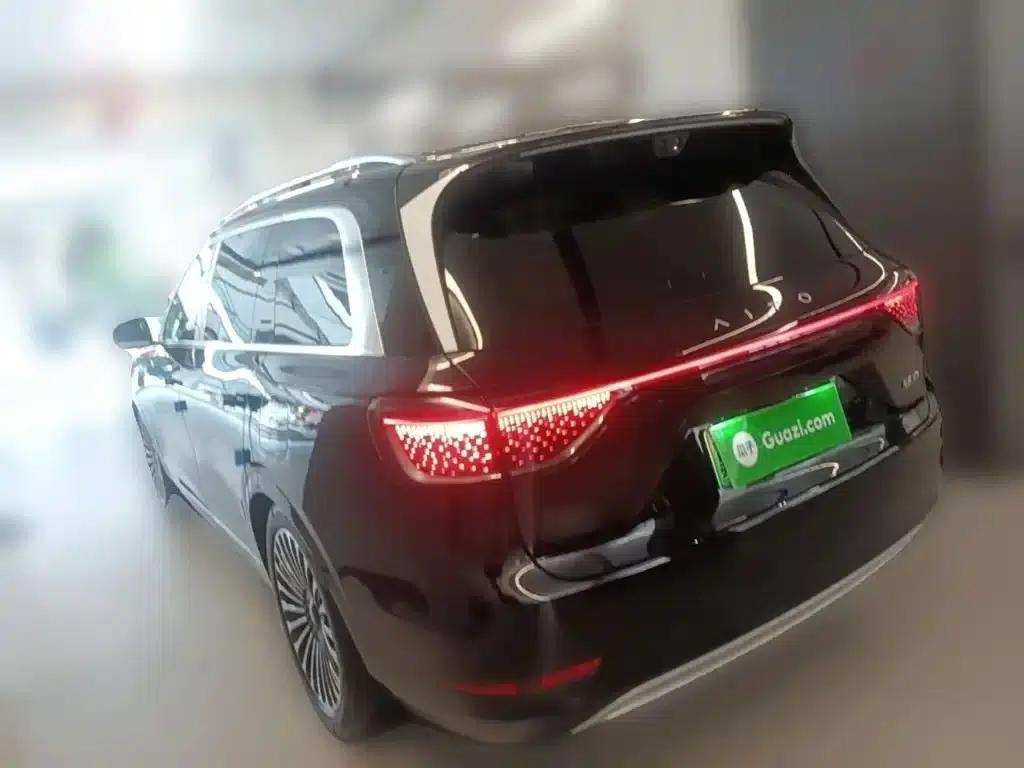 Wenjie M9 2025 Ultra Extended Range Edition (52kWh, 6-seater, 192-line LiDAR) — миниатюра 9