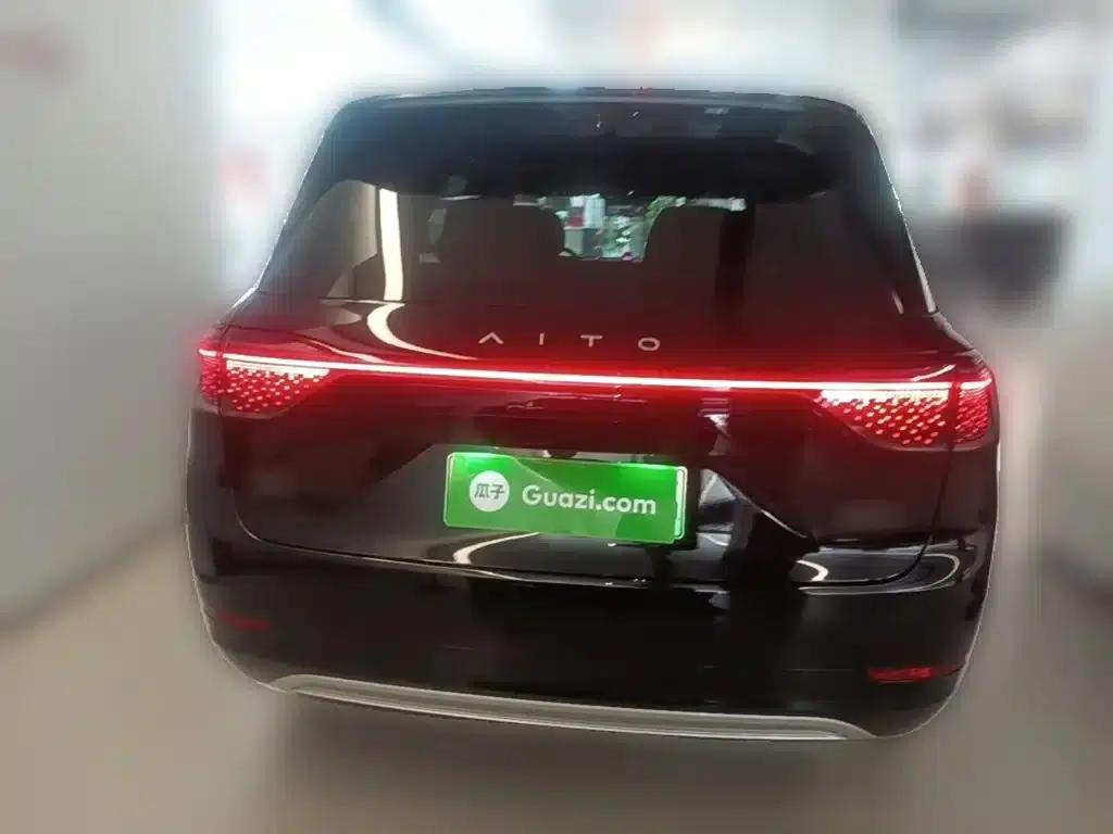 Wenjie M9 2025 Ultra Extended Range Edition (52kWh, 6-seater, 192-line LiDAR) — миниатюра 10