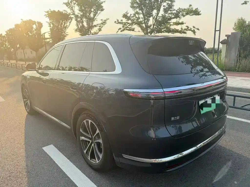 Wenjie M7 2026 Extended Range Max 4WD 5-Seater (192-line LiDAR) — миниатюра 5