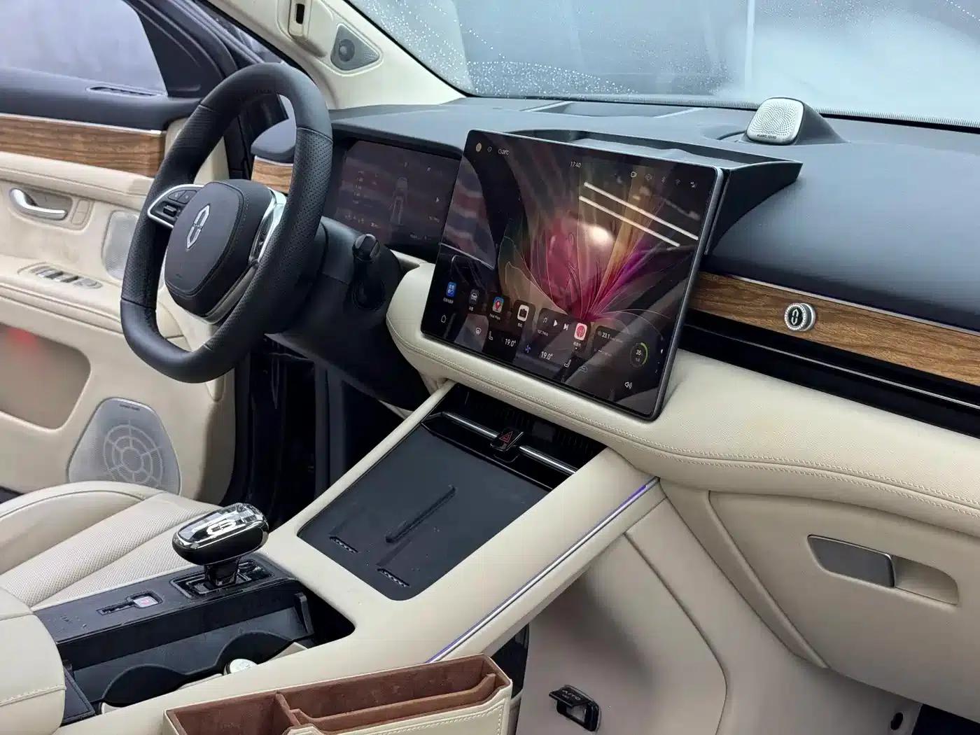 Wenjie M7 2022 1.5T AWD Luxury Edition — миниатюра 14