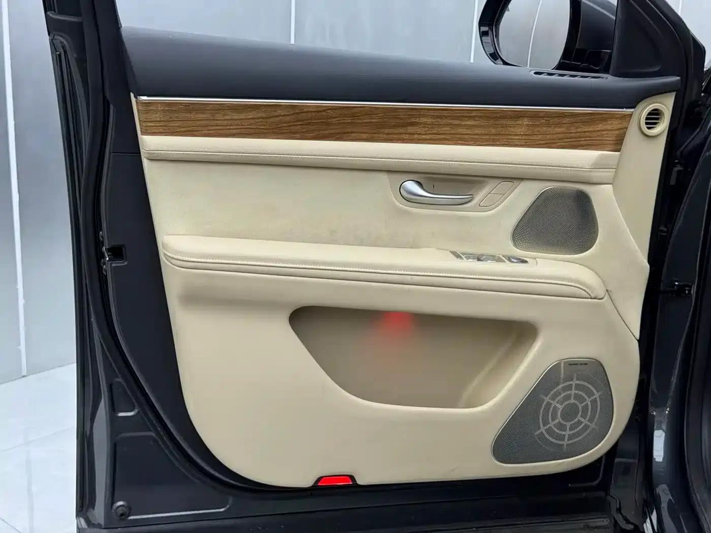 Wenjie M7 2022 1.5T AWD Luxury Edition — миниатюра 23