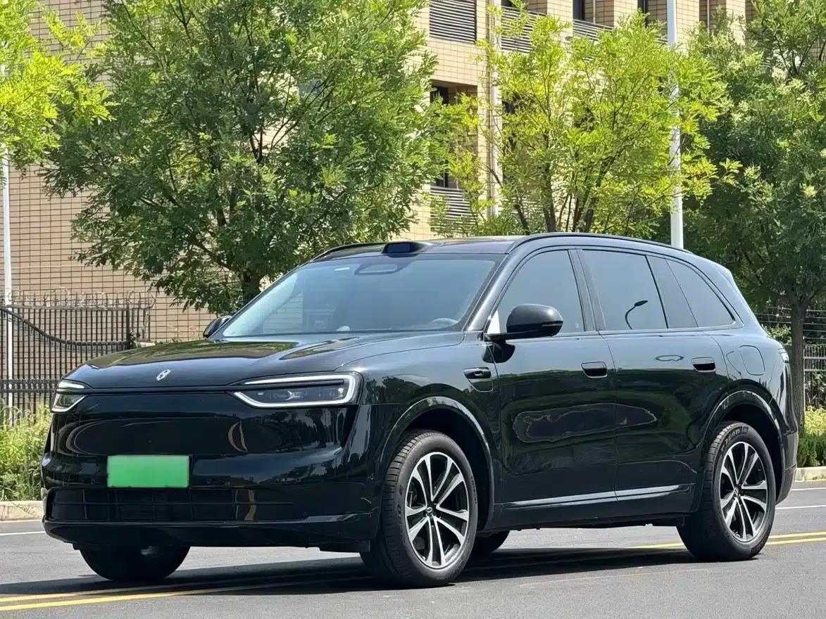 Wenjie M7 2026 Model Extended Range Max Version 6 Seats (192-line LiDAR) — миниатюра 1