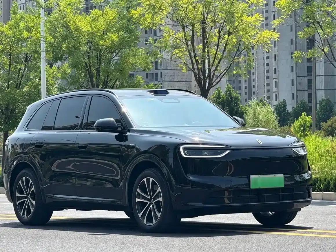Wenjie M7 2026 Model Extended Range Max Version 6 Seats (192-line LiDAR) — миниатюра 3