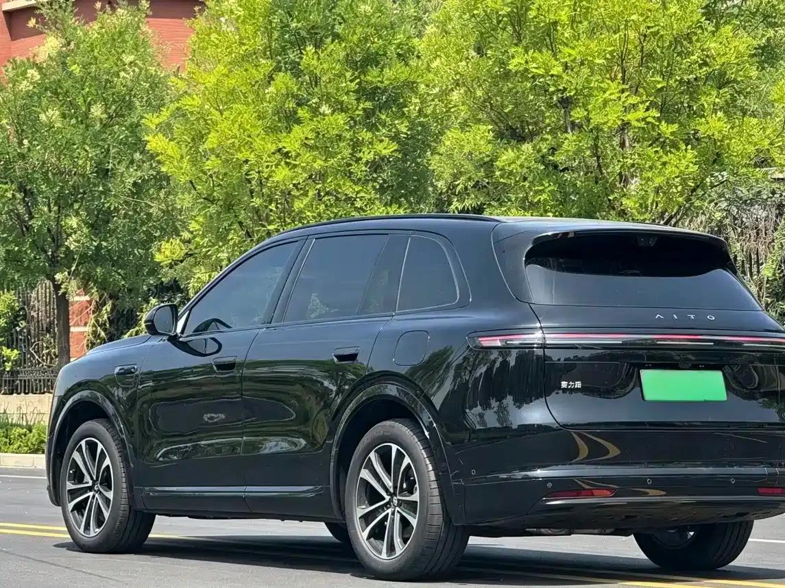 Wenjie M7 2026 Model Extended Range Max Version 6 Seats (192-line LiDAR) — миниатюра 7