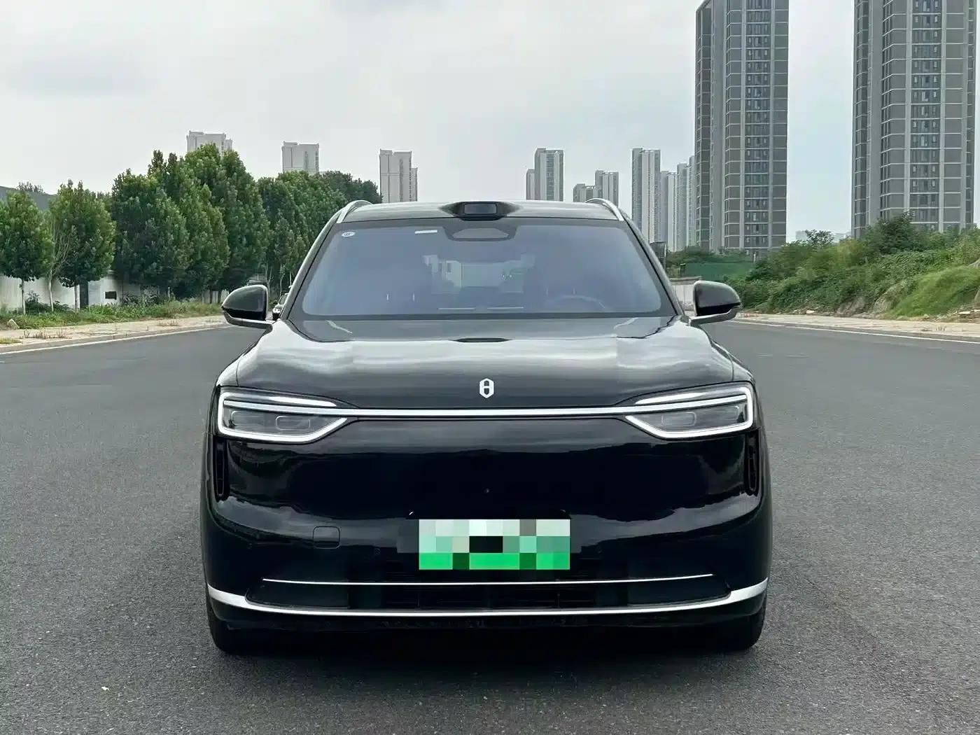 Wenjie M7 2026 Extended Range Max 4WD 5-Seater (192-line LiDAR) — миниатюра 2