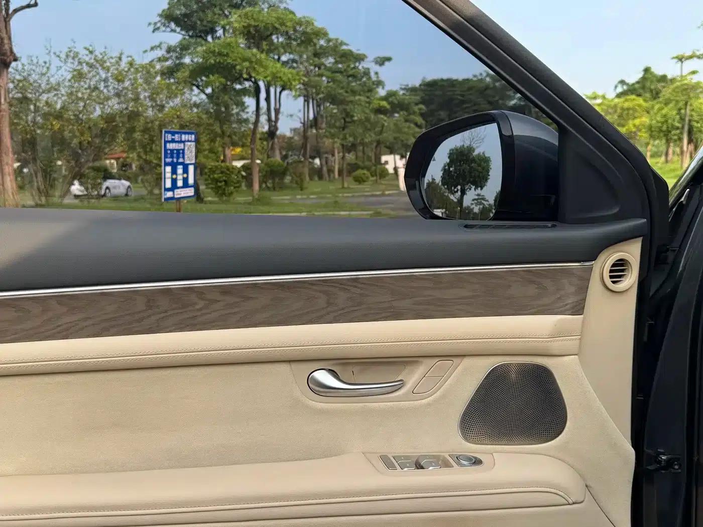 Wenjie M7 2022 1.5T AWD Luxury Edition — миниатюра 18