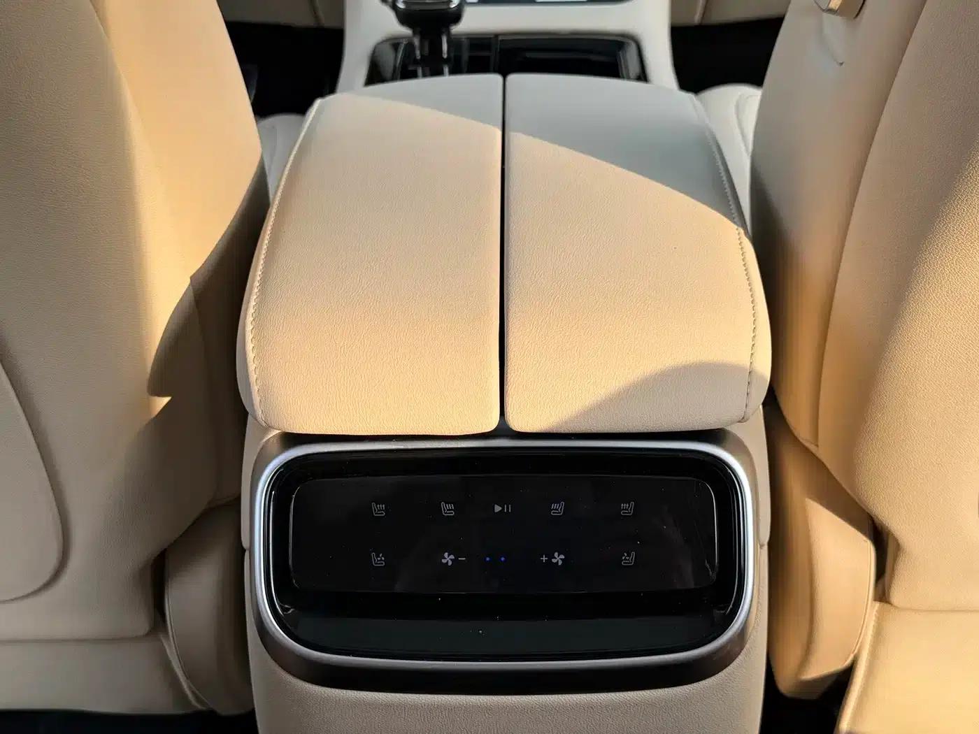 Wenjie M7 2022 1.5T AWD Luxury Edition — миниатюра 22
