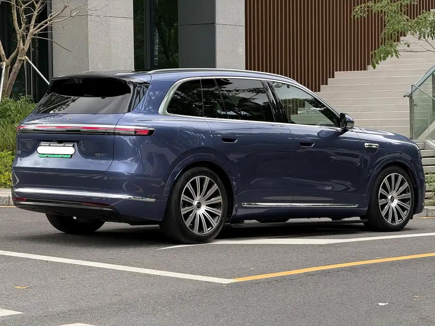 Wenjie M7 2026 Extended Range Ultra 4WD 5-Seater (192-line LiDAR) — миниатюра 4