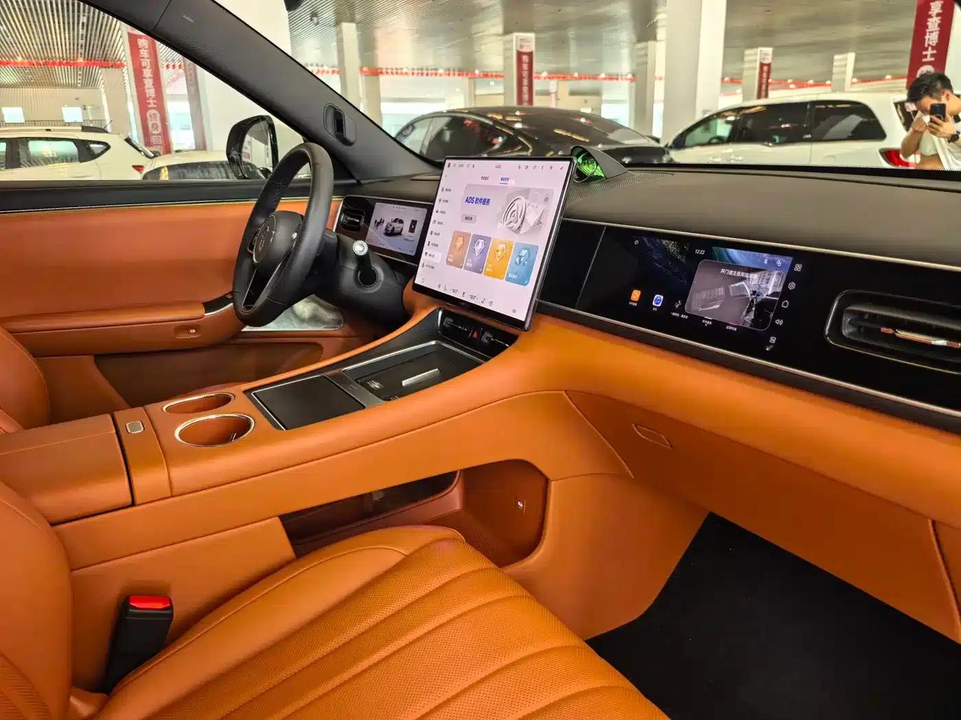 Wenjie M7 2026 Extended Range Ultra 4WD 6-Seater (192-line LiDAR) — миниатюра 14