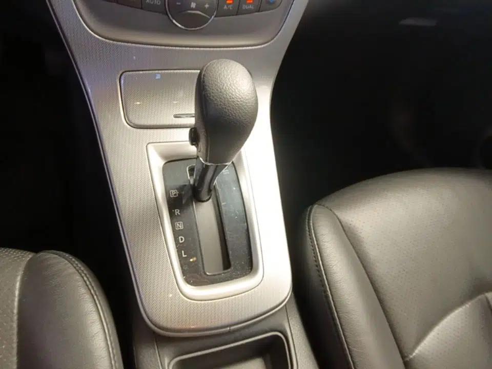 Nissan Sylphy 2014 1.6XV CVT Deluxe Edition — миниатюра 16