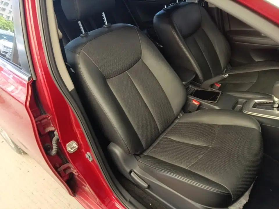 Nissan Sylphy 2014 1.6XV CVT Deluxe Edition — миниатюра 19