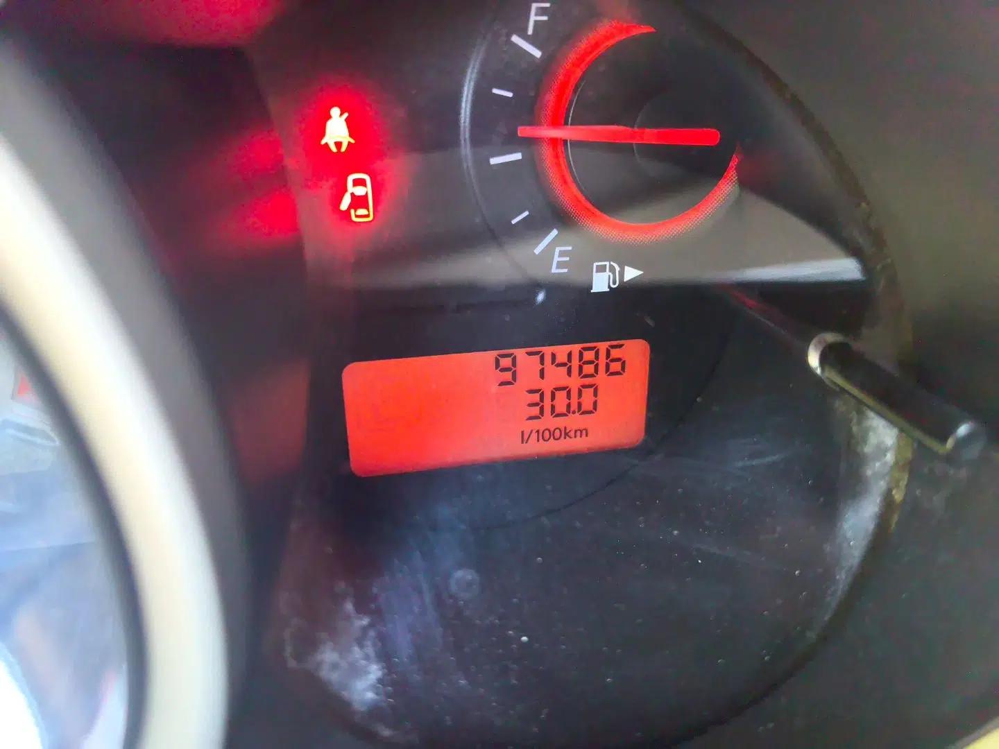 Nissan Sylphy 2012 Classic 1.6XE Manual Comfort Edition — миниатюра 9