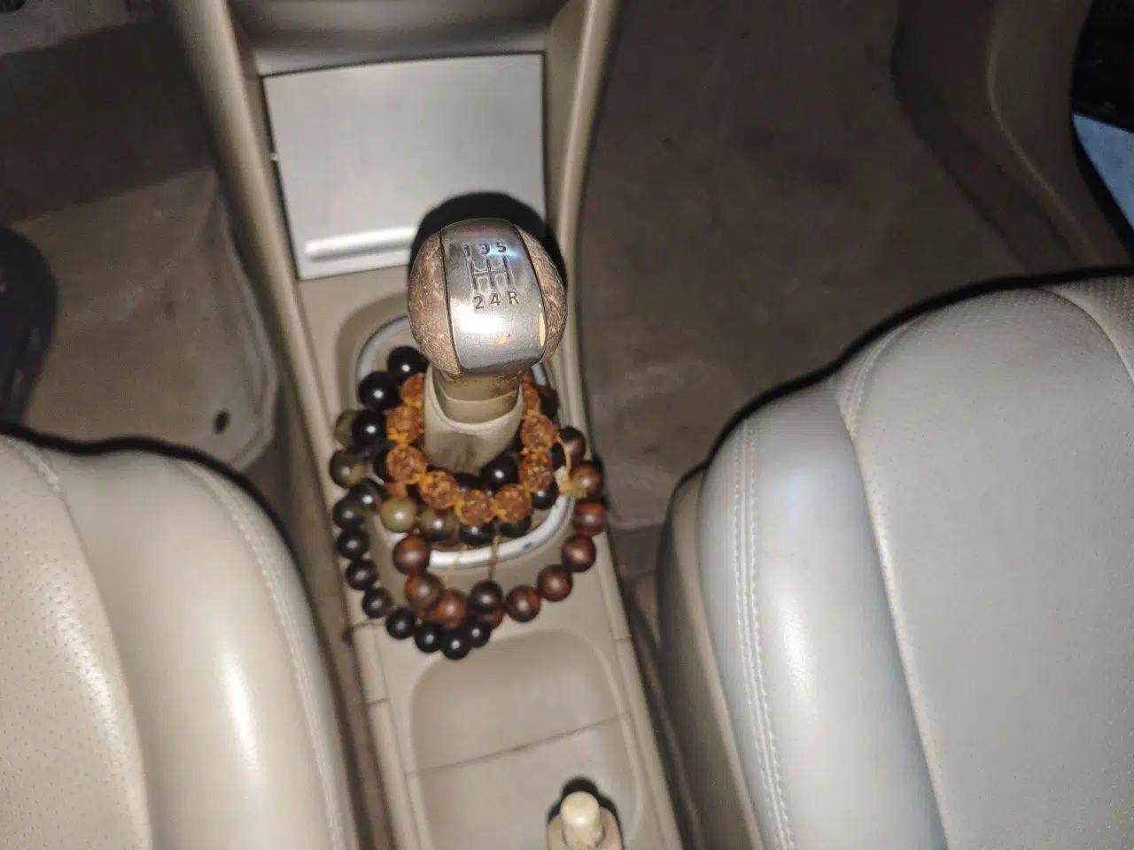 Nissan Sylphy 2012 Classic 1.6XE Manual Comfort Edition — миниатюра 14
