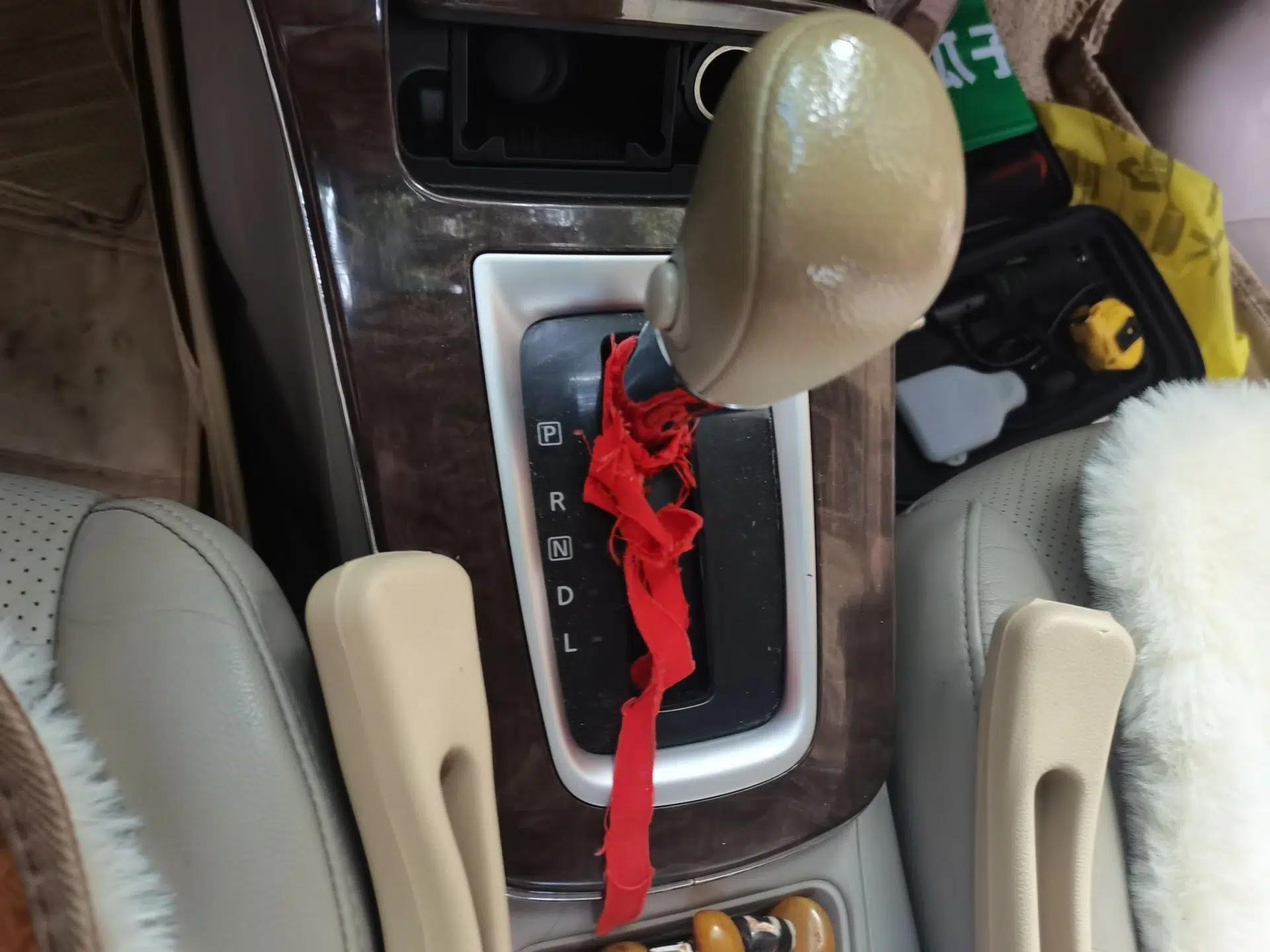 Nissan Sylphy 2012 1.6 XL CVT Luxury Edition — миниатюра 14