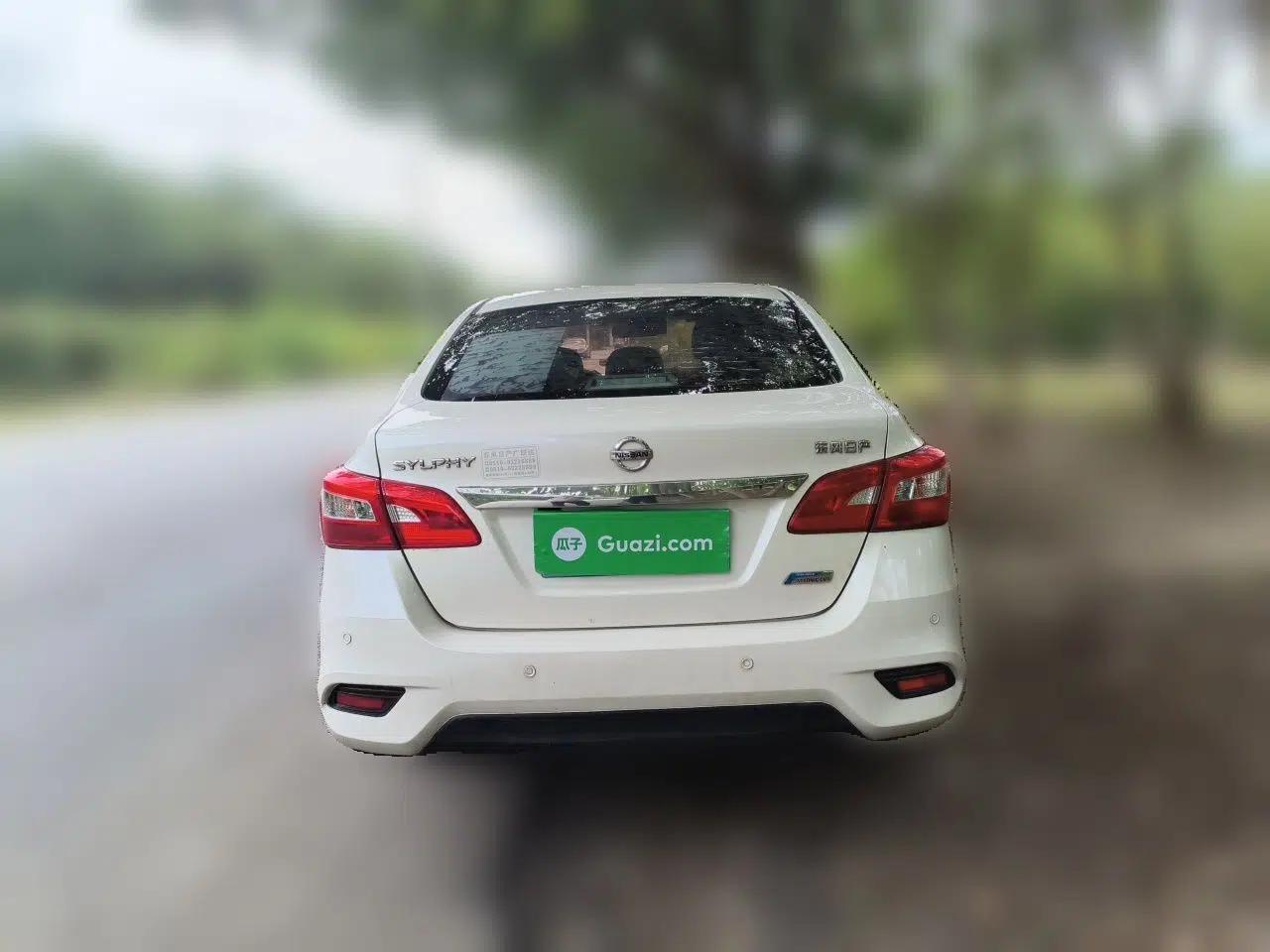 Nissan Sylphy 2018 1.6XV CVT Deluxe Edition — миниатюра 5