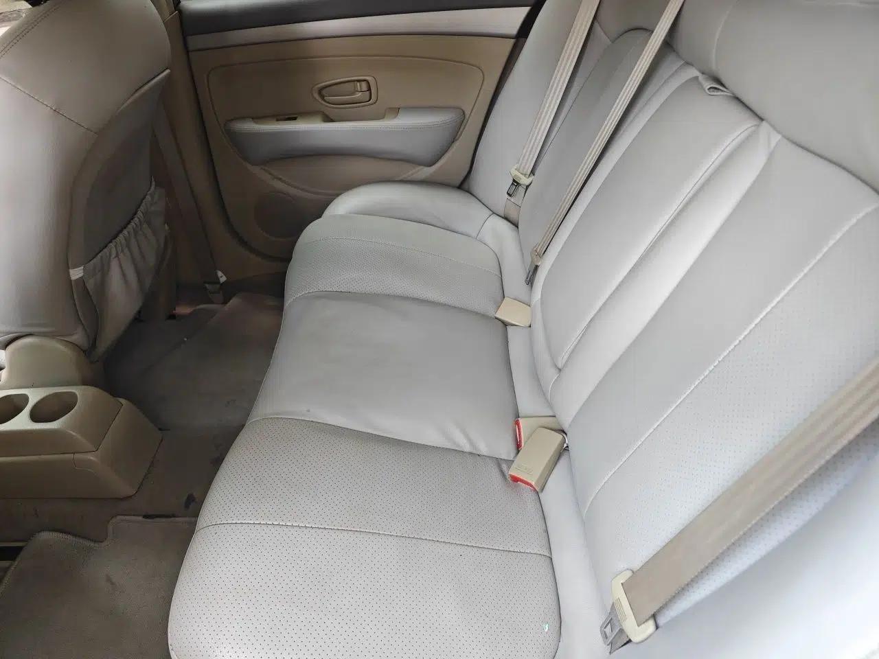Nissan Sylphy 2012 Classic 1.6XE Automatic Comfort Edition — миниатюра 17