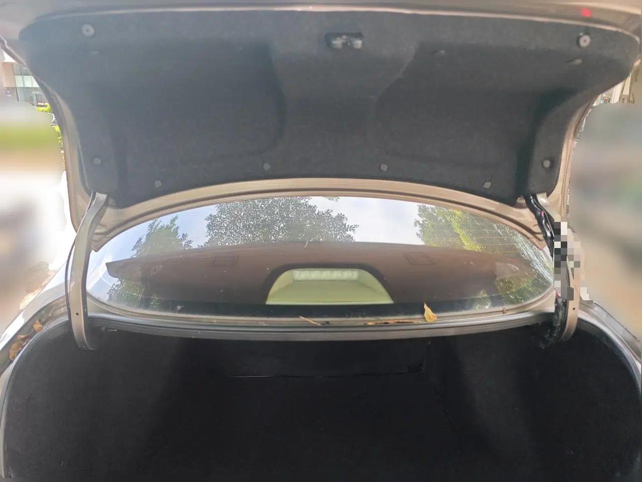 Nissan Sylphy 2012 Classic 1.6XE Automatic Comfort Edition — миниатюра 19