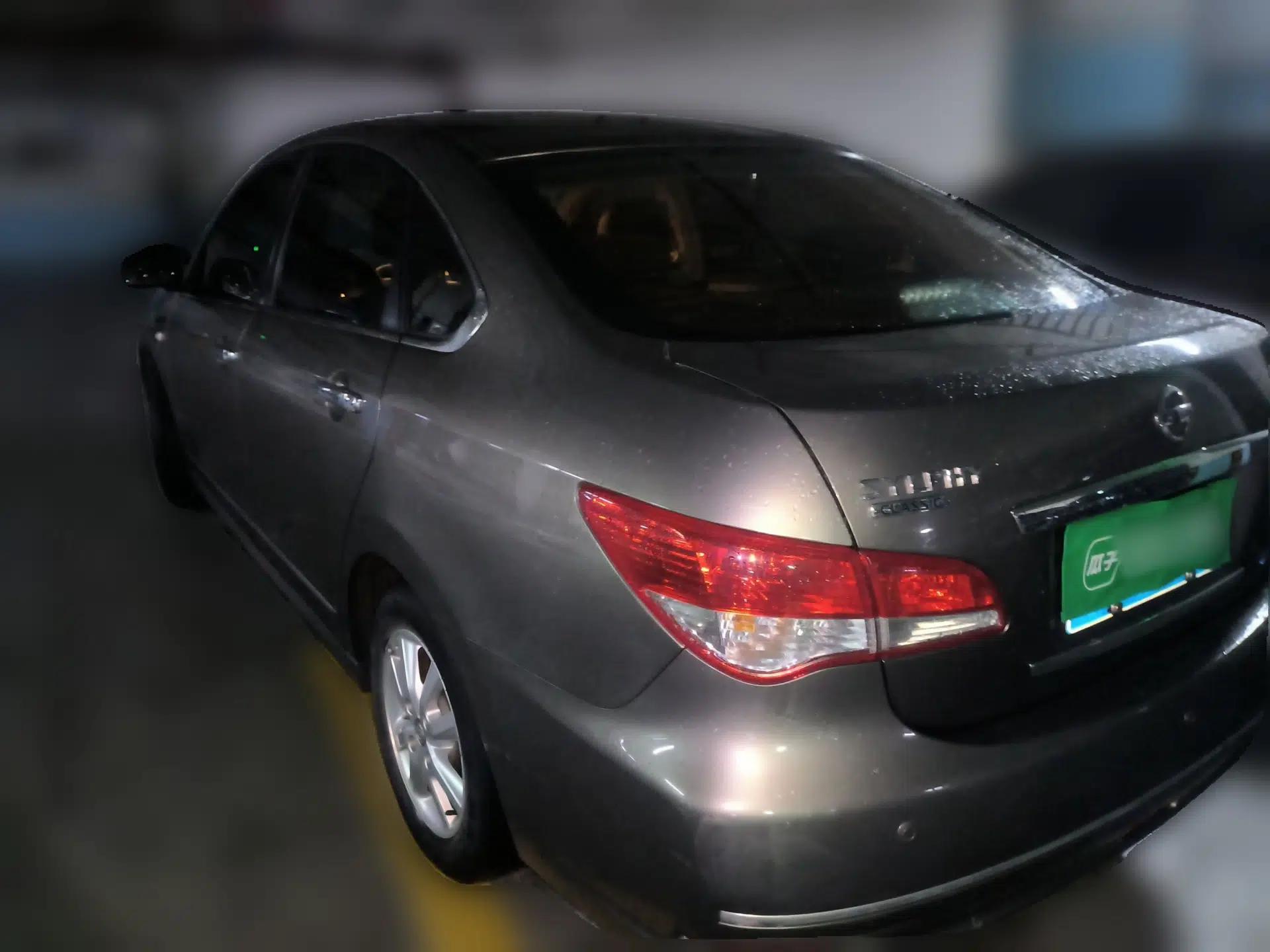 Nissan Sylphy 2018 Classic 1.6XE+ CVT Luxury Edition — миниатюра 4