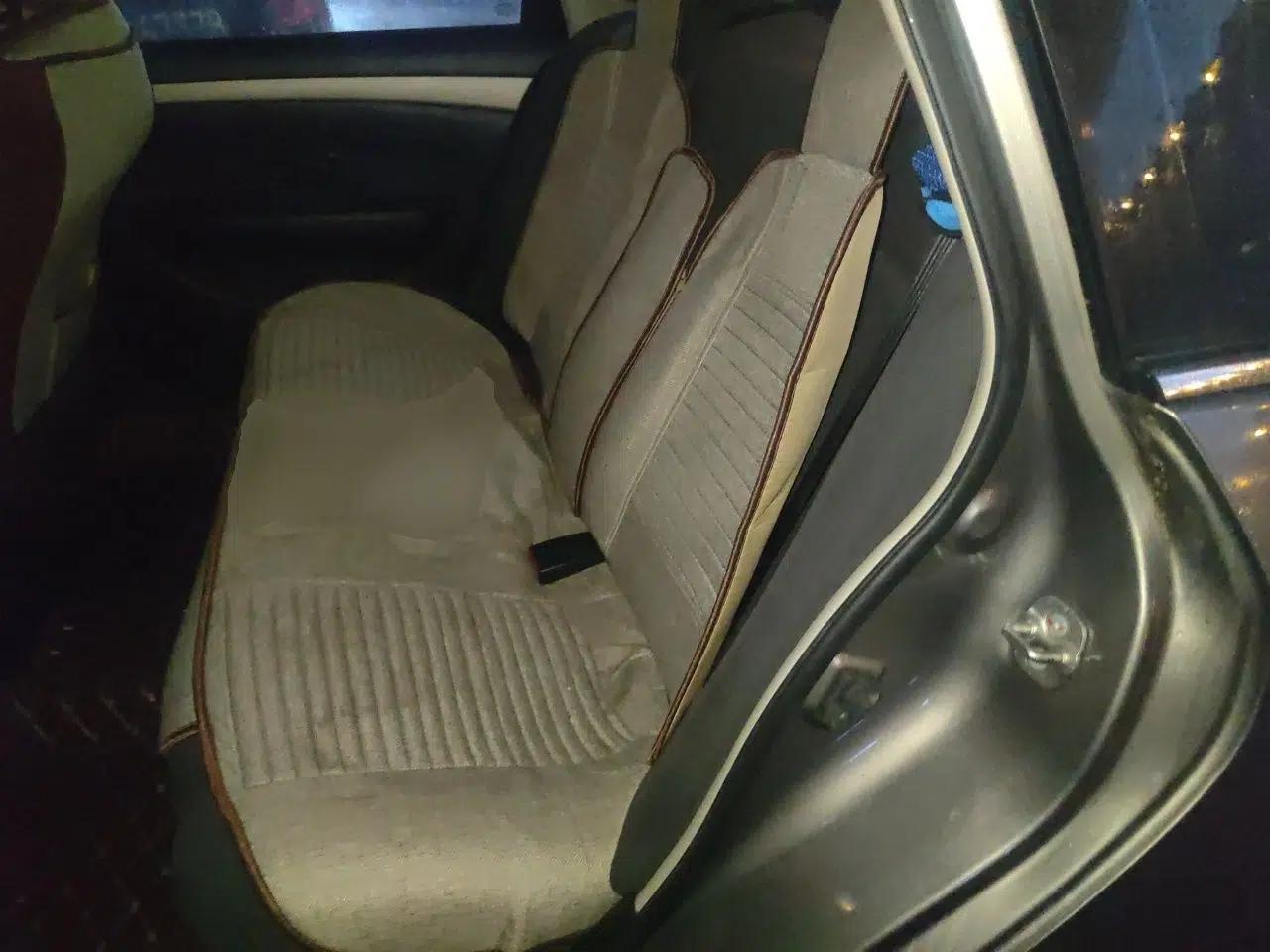Nissan Sylphy 2019 Classic 1.6XE+ CVT SmartConnect Leading Edition — миниатюра 17