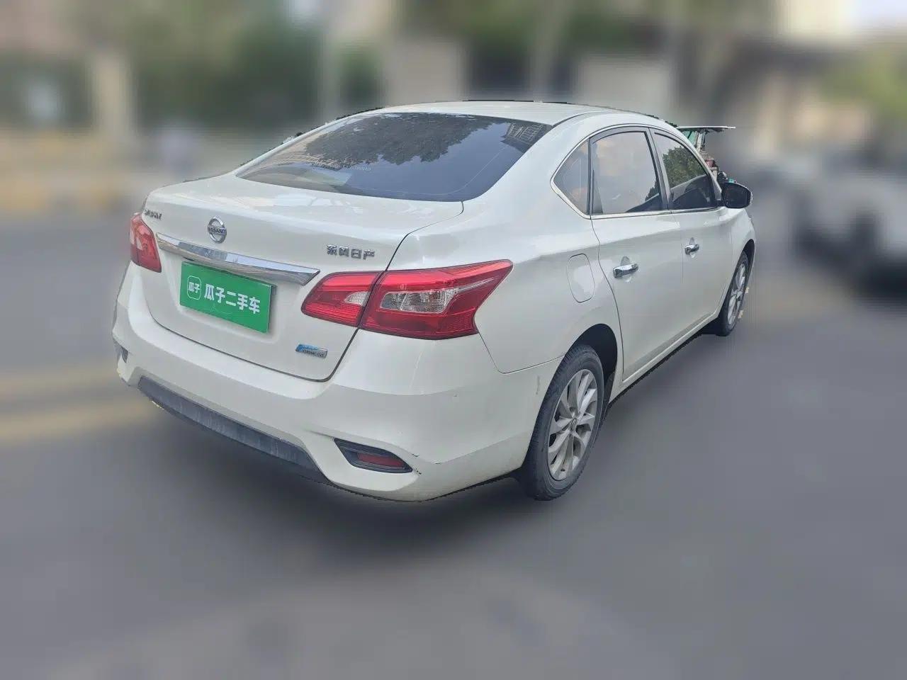 Nissan Sylphy 2018 1.6XV CVT Deluxe Edition — миниатюра 6