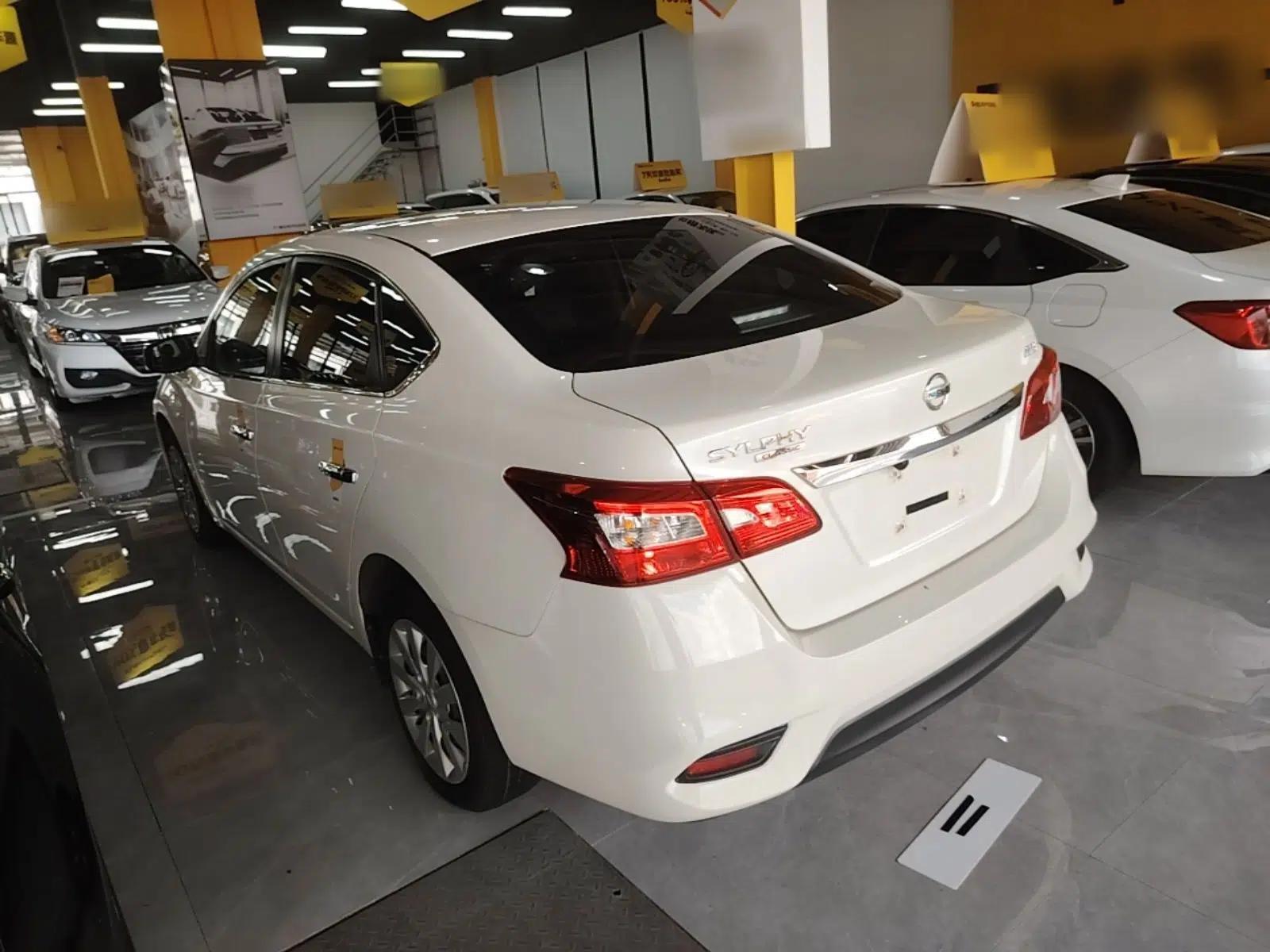 Nissan Sylphy 2021 Classic 1.6XE CVT Comfort Edition — миниатюра 4