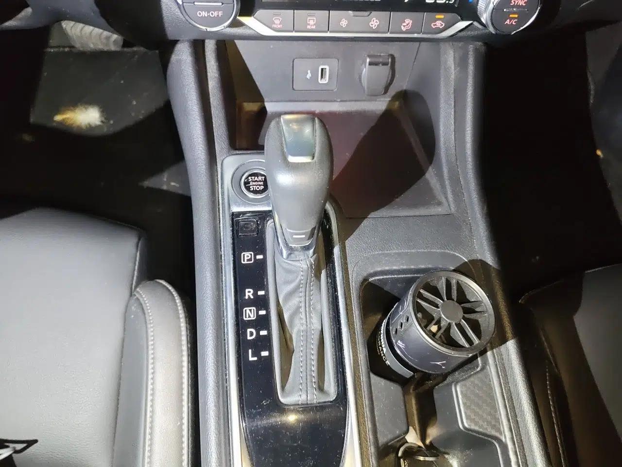 Nissan Sylphy 2021 1.6L XL CVT Enjoyment Edition — миниатюра 14