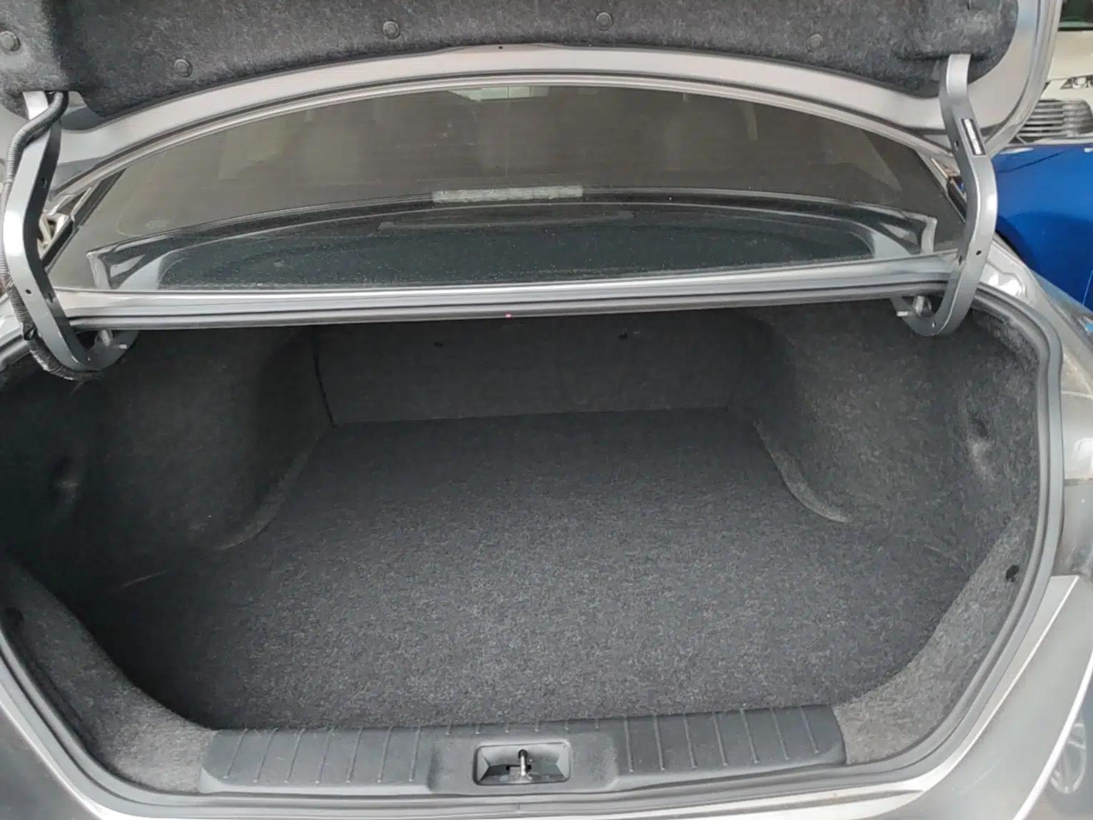 Nissan Sylphy 2021 1.6L XL CVT Enjoyment Edition — миниатюра 22