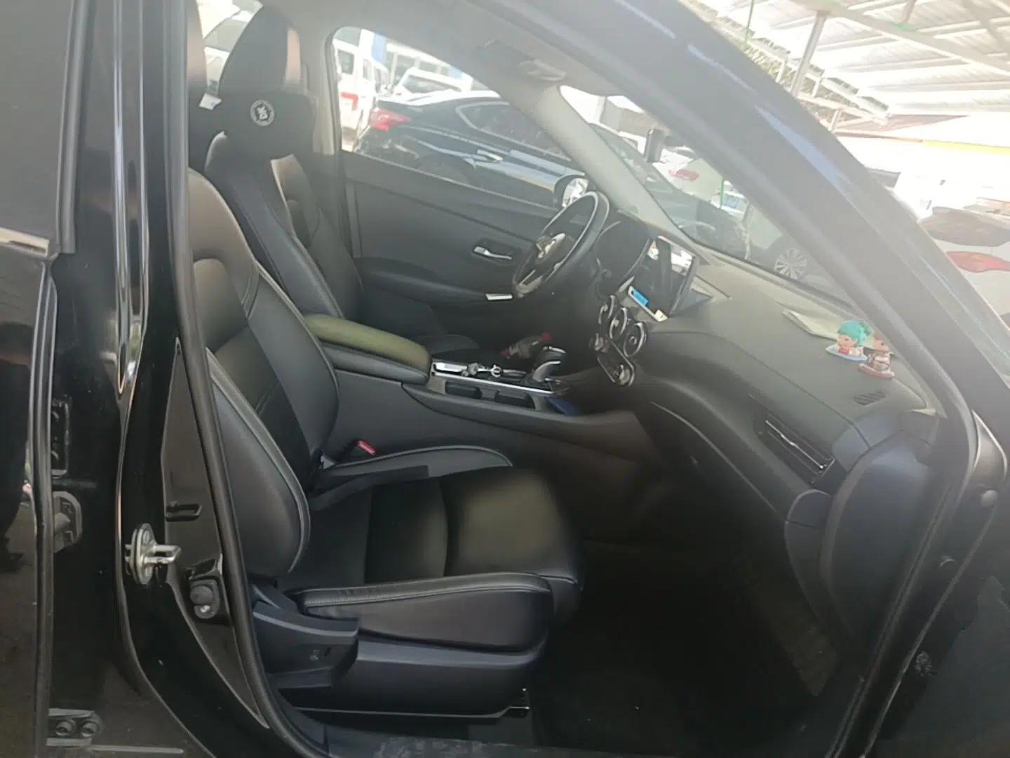 Nissan Sylphy 2021 1.6L XL CVT Enjoyment Edition — миниатюра 19