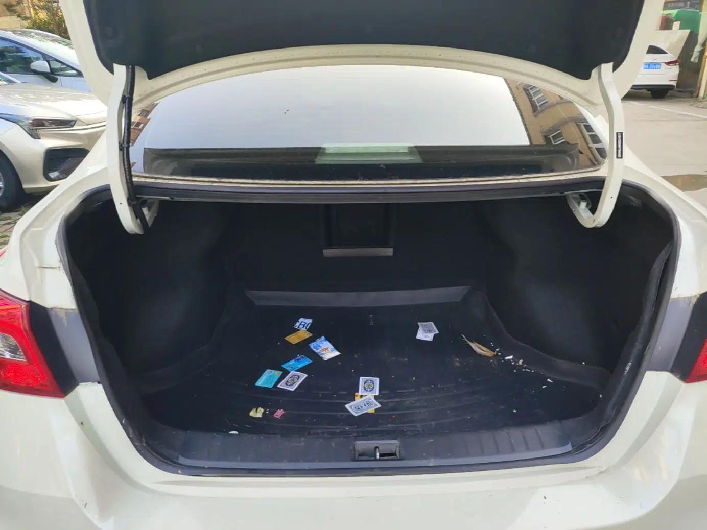 Nissan Sylphy 2024 Classic 1.6XL CVT Luxury Edition — миниатюра 27