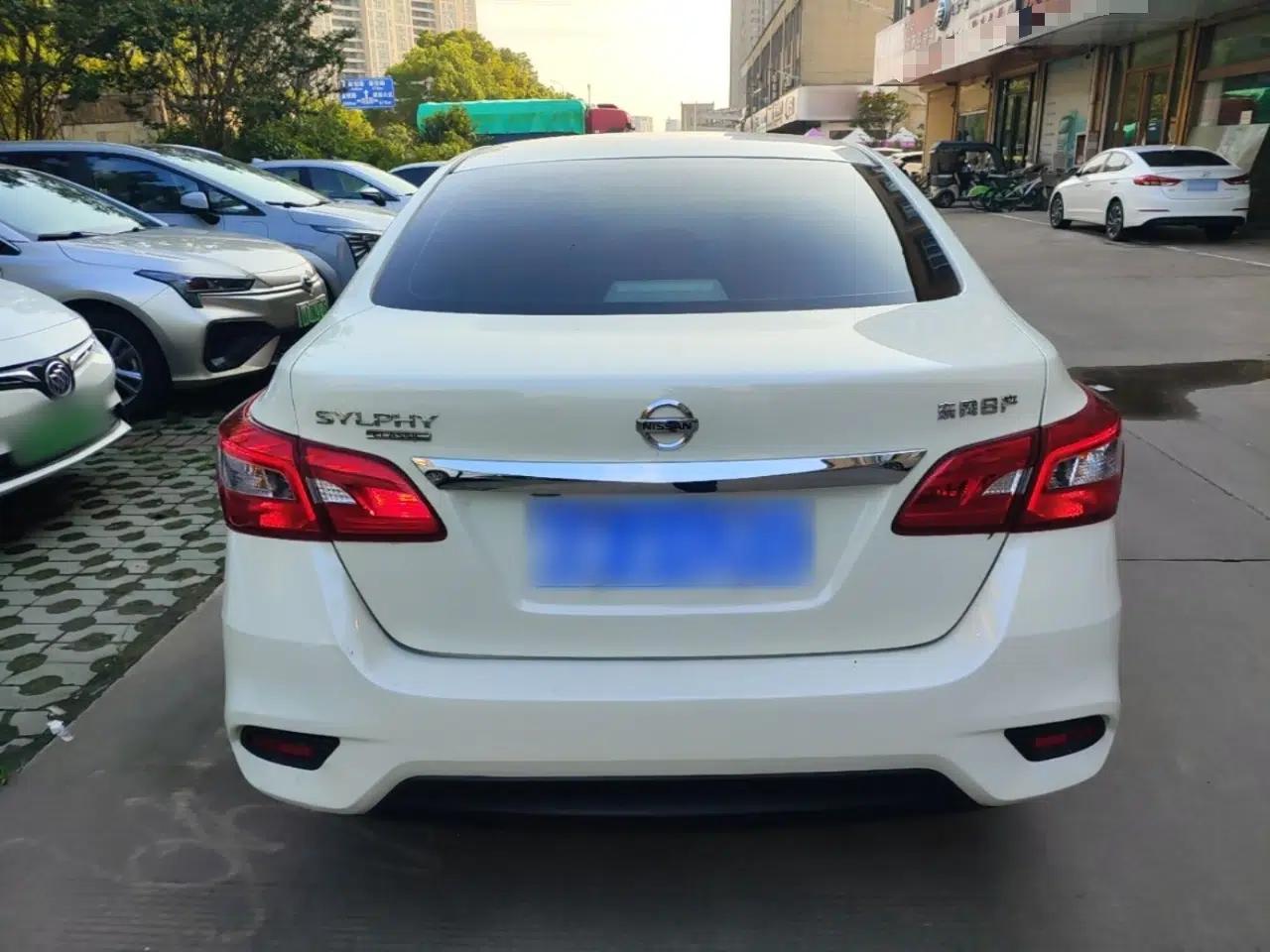 Nissan Sylphy 2024 Classic 1.6XL CVT Luxury Edition — миниатюра 5