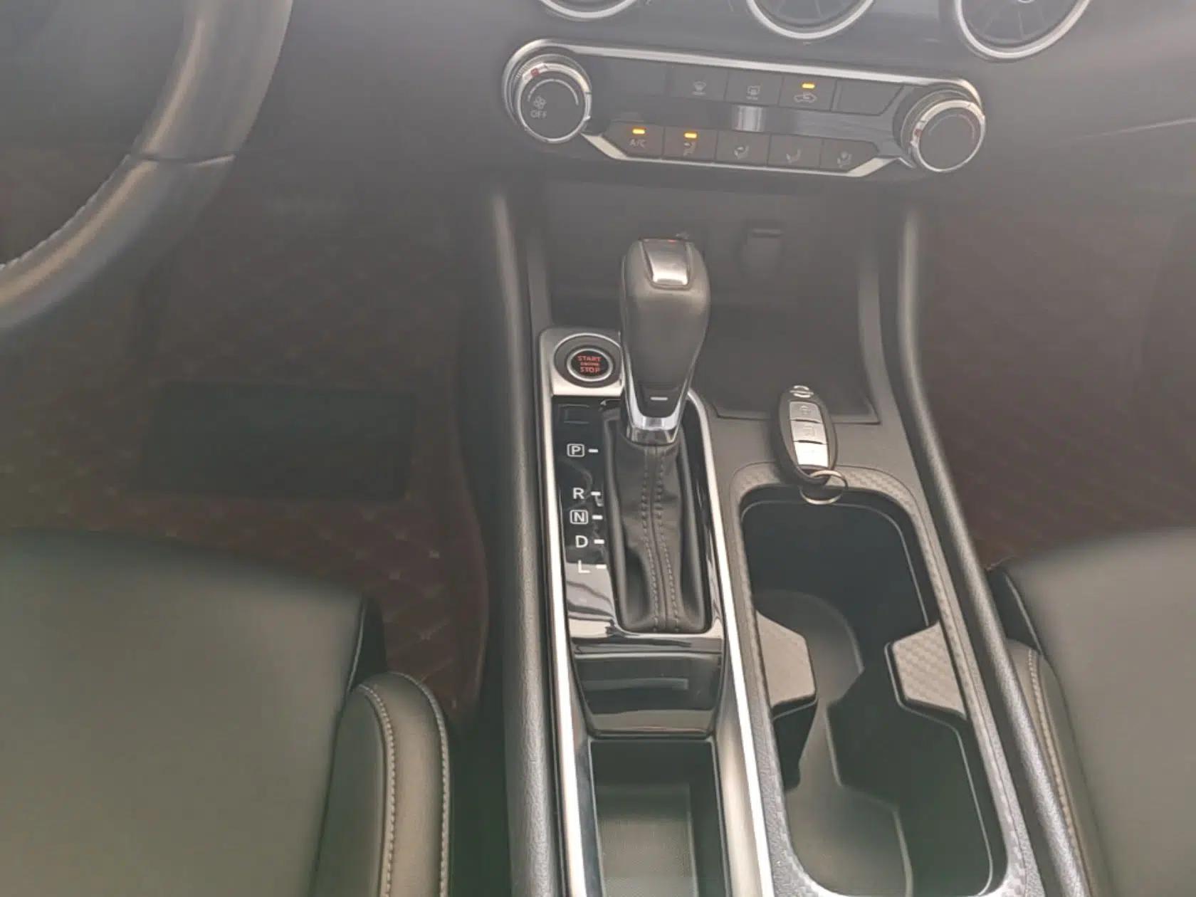 Nissan Sylphy 2021 1.6L XL CVT Enjoyment Edition — миниатюра 16