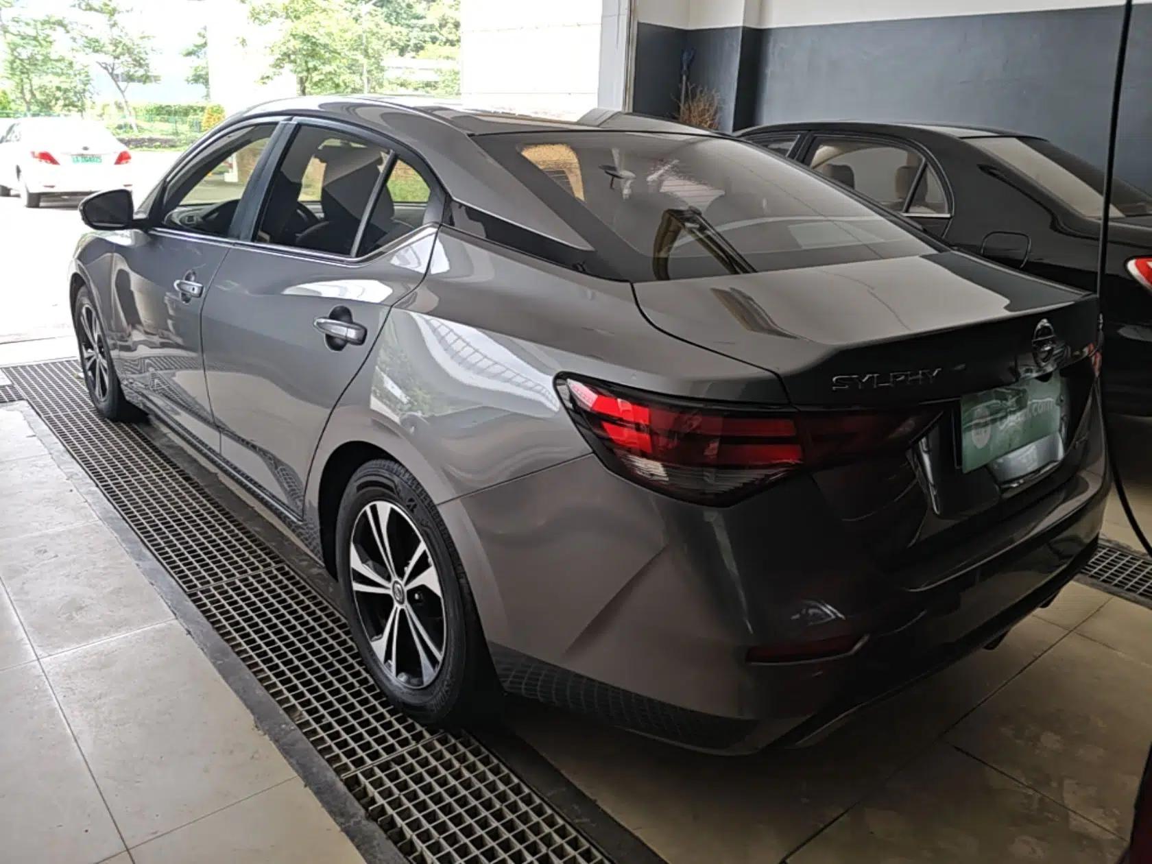 Nissan Sylphy 2021 1.6L XL CVT Enjoyment Edition — миниатюра 4