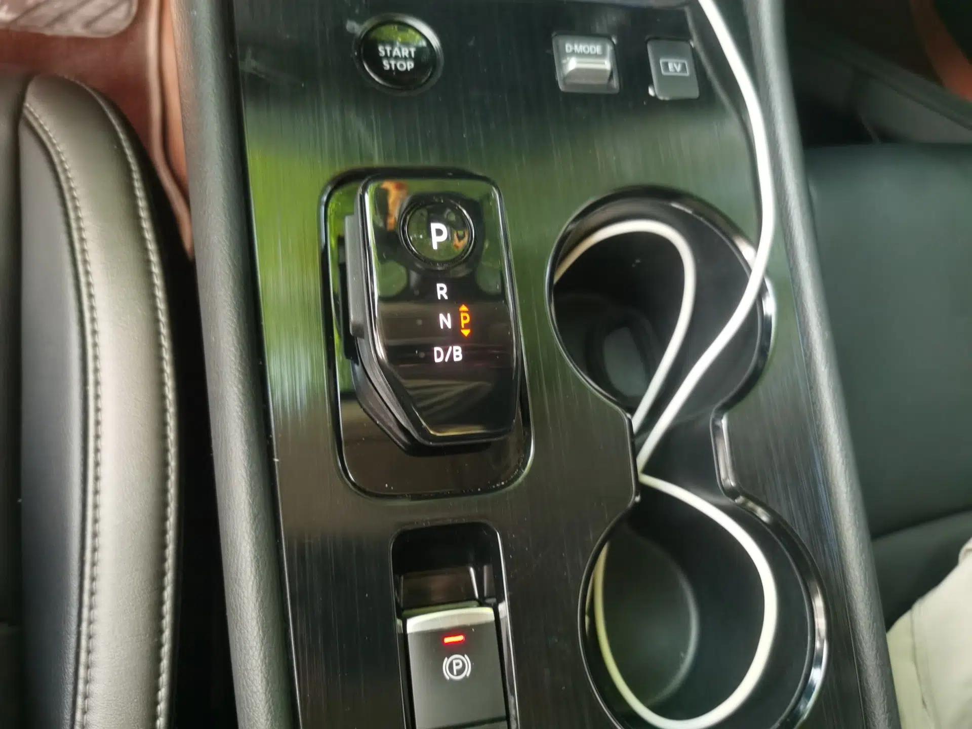 Nissan Sylphy 2022 Electric-Drive e-POWER Super Connect PLUS — миниатюра 11