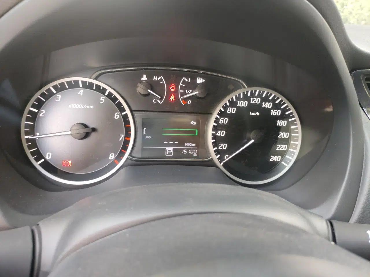 Nissan Sylphy 2022 Classic 1.6XE CVT Comfort Edition — миниатюра 11