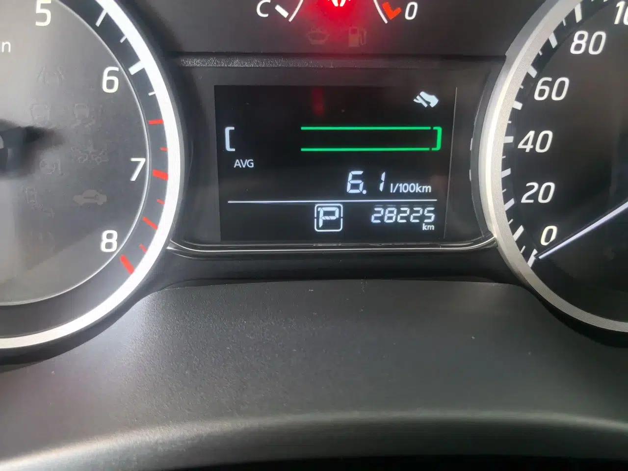 Nissan Sylphy 2023 1.6L CVT Comfort Edition — миниатюра 12