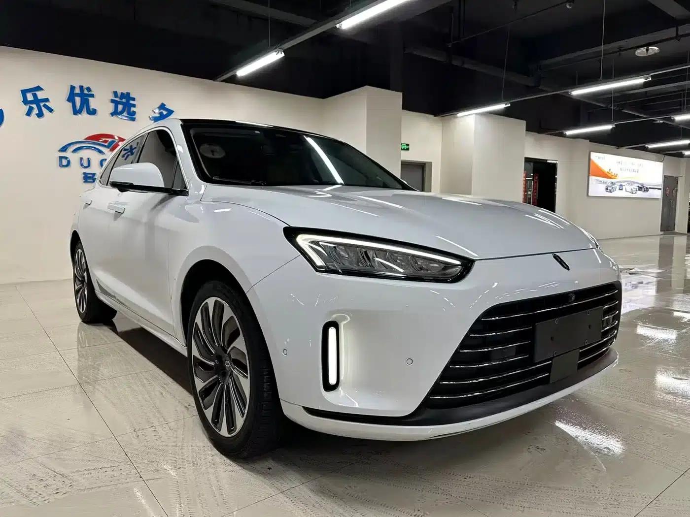 Wenjie M5 2022 Extended Range 4WD Ultimate Edition — миниатюра 3