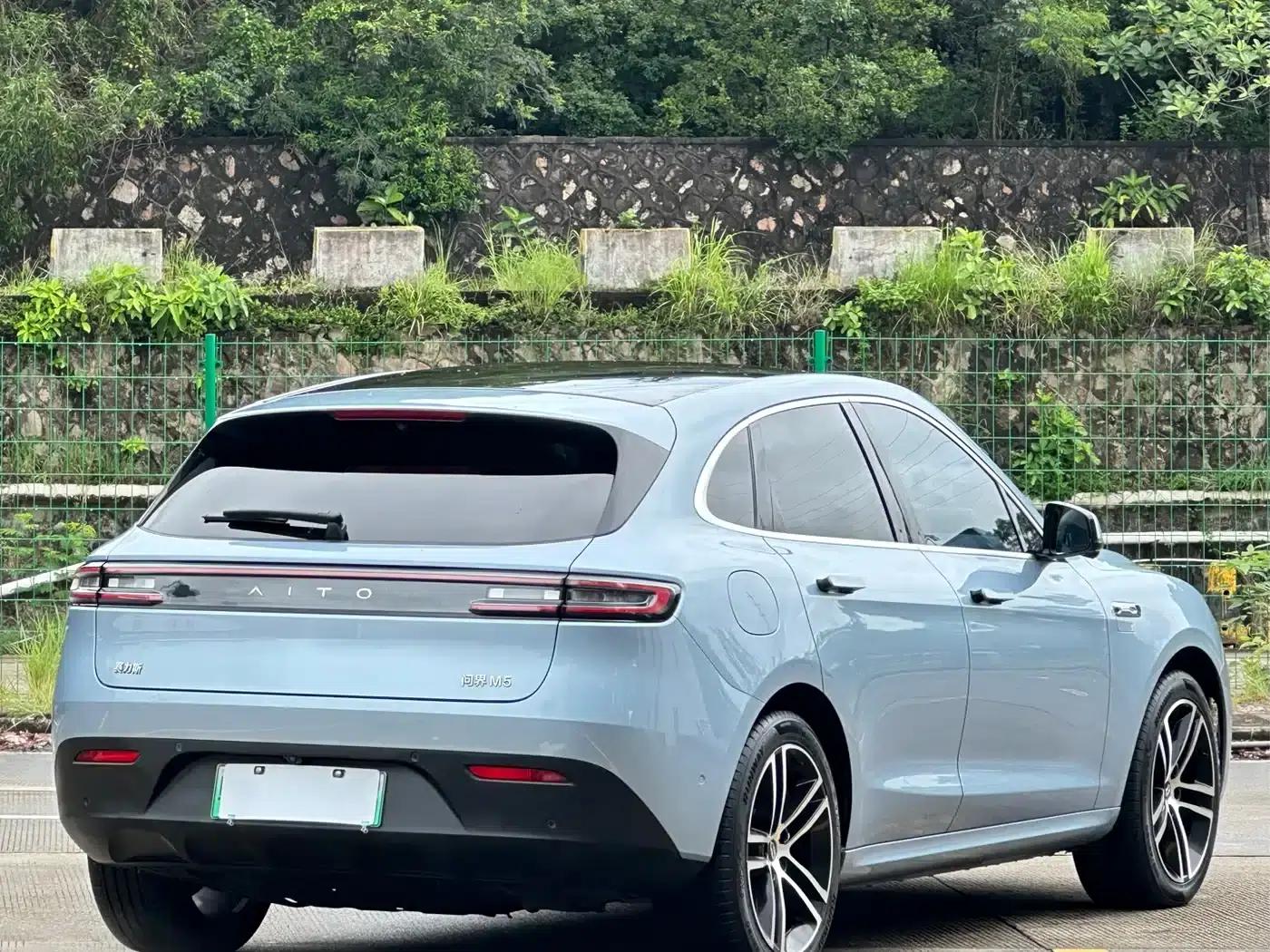 Wenjie M5 2023 Extended Range 4WD Intelligent Driving Edition — миниатюра 18
