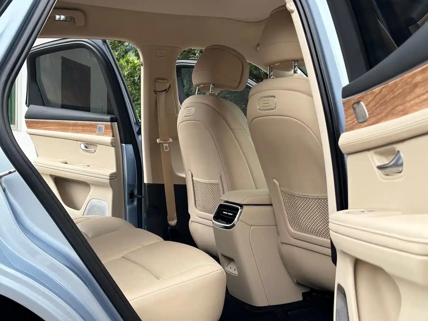 Wenjie M5 2023 Extended Range 4WD Intelligent Driving Edition — миниатюра 9