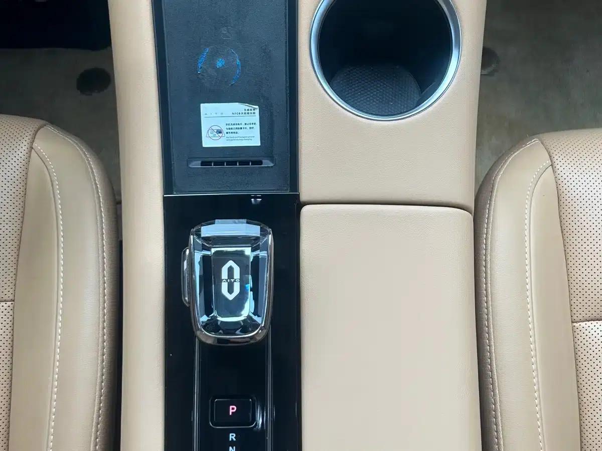 Wenjie M5 2022 Extended Range 4WD Flagship Edition — миниатюра 13