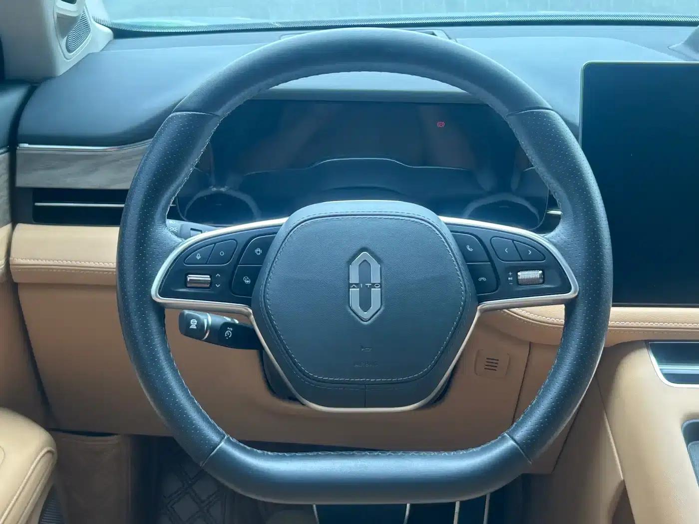 Wenjie M5 2022 Extended Range 4WD Flagship Edition — миниатюра 16