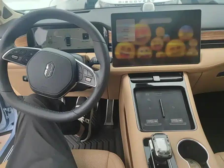 Wenjie M5 2023 Extended Range AWD Standard Edition — миниатюра 12