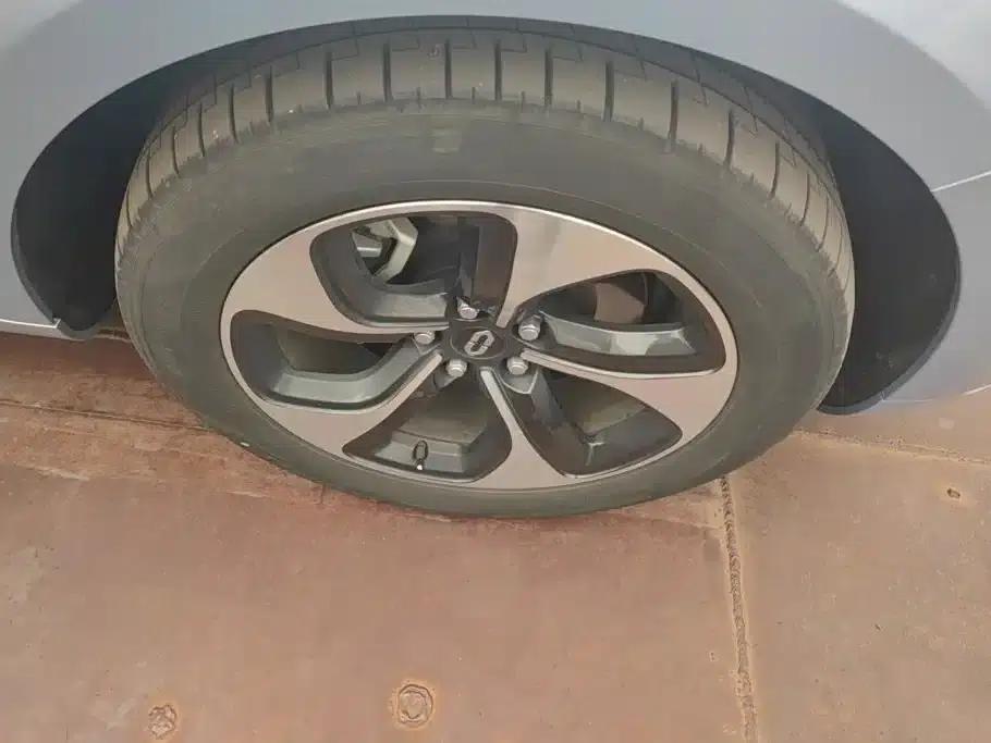 Wenjie M5 2023 Extended Range AWD Standard Edition — миниатюра 6