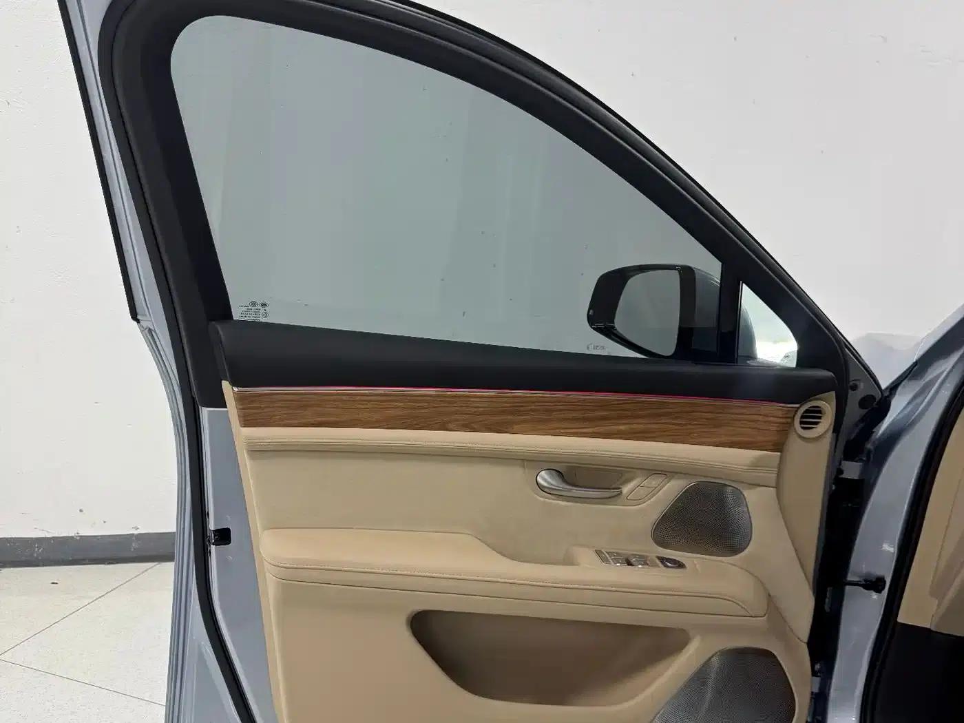 Wenjie M5 2022 Pure Electric Rear-Wheel Drive Standard Edition — миниатюра 7
