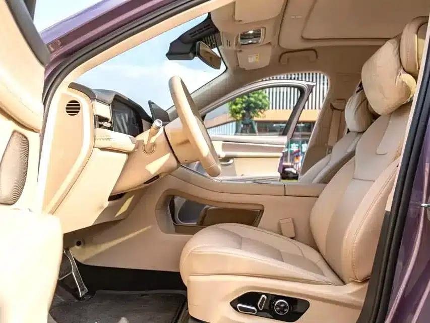 Wenjie M5 2025 Extended Range Ultra 4WD — миниатюра 3